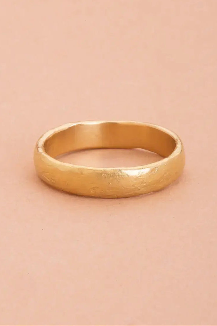 BREEZE RING - 18CT YELLOW GOLD - 4mm Ada Hodgson