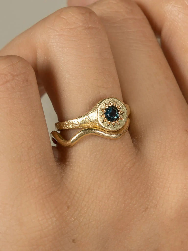 FLORAL RELIC  RING - 18KT YELLOW GOLD, TEAL AUSTRALIAN SAPPHIRE Ada Hodgson