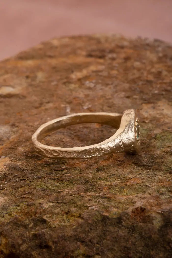 FLORAL RELIC SIGNET Ada Hodgson