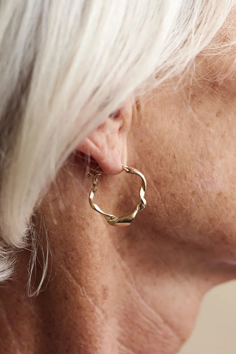 MINI TWISTED GUMLEAF HOOPS - 9CT GOLD Ada Hodgson