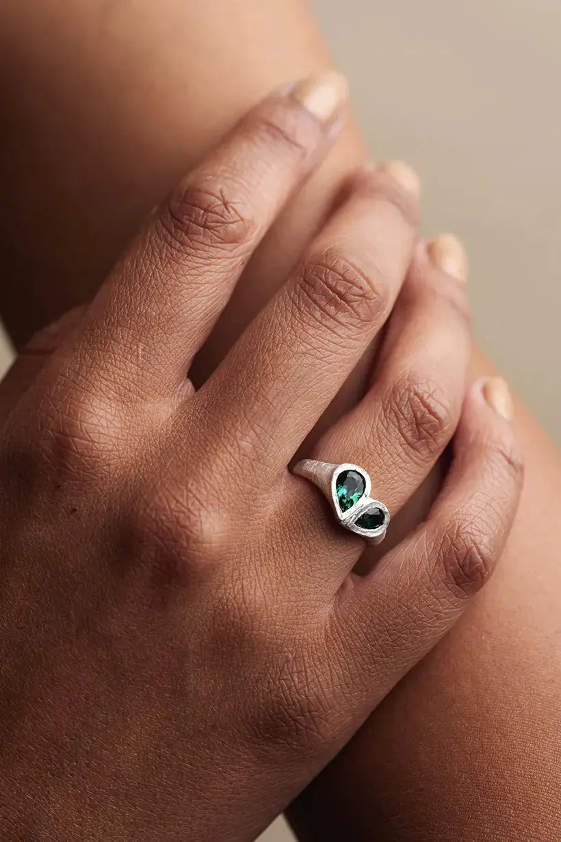 PETAL HEART SIGNET RING - STERLING SILVER, EMERALD Ada Hodgson