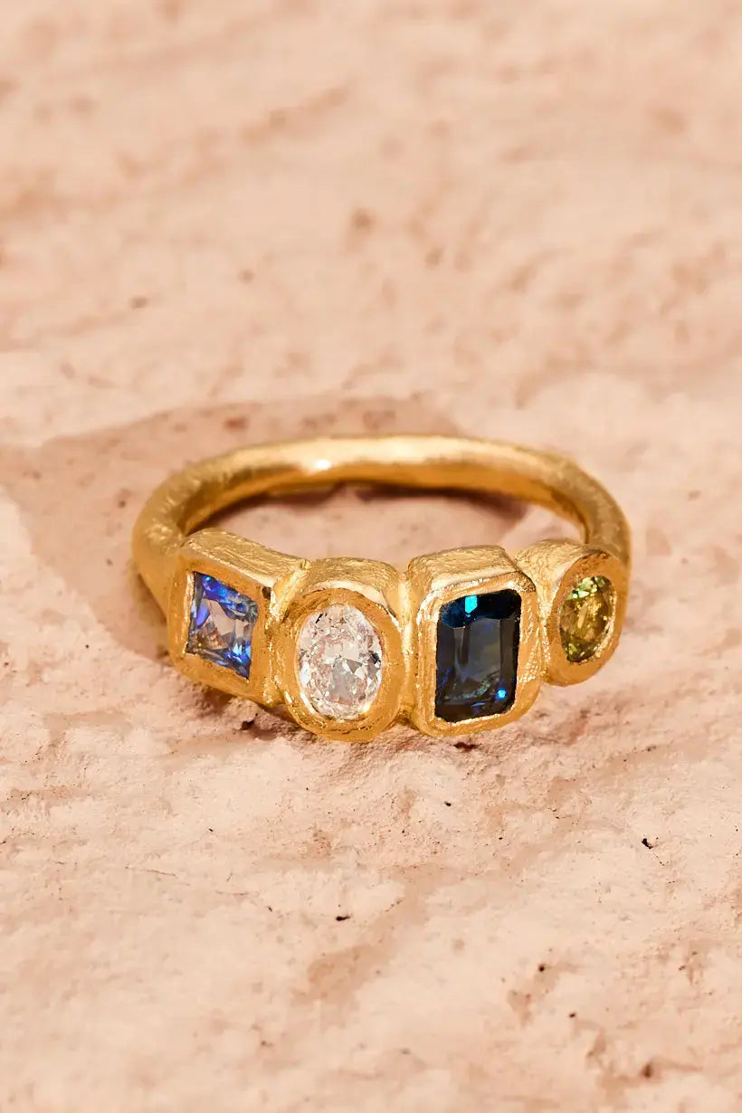 POSY RING - YELLOW GOLD, DIAMOND, SAPPHIRES Ada Hodgson