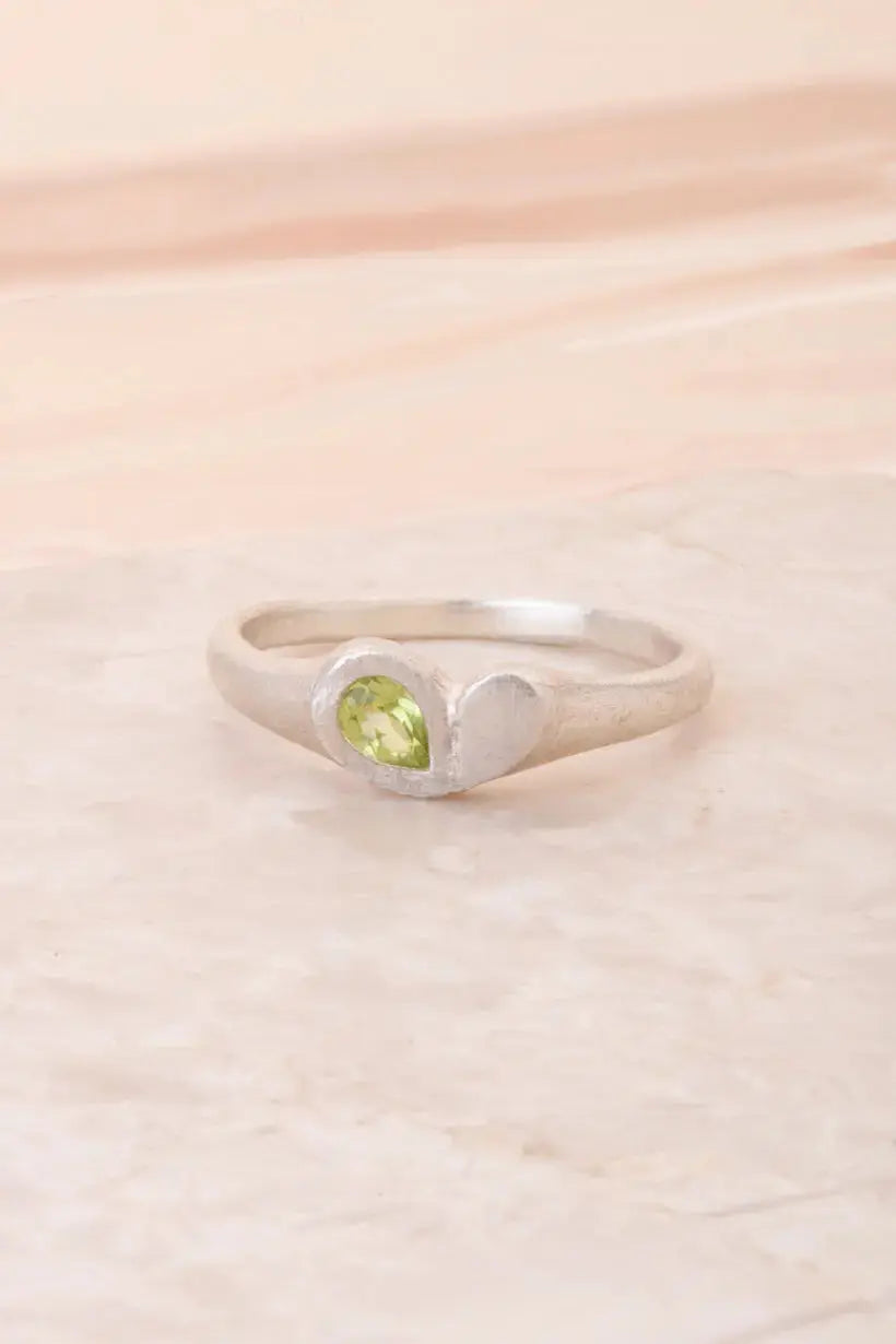 PRECIOUS HEART SIGNET RING - STERLING SILVER, PERIDOT Ada Hodgson
