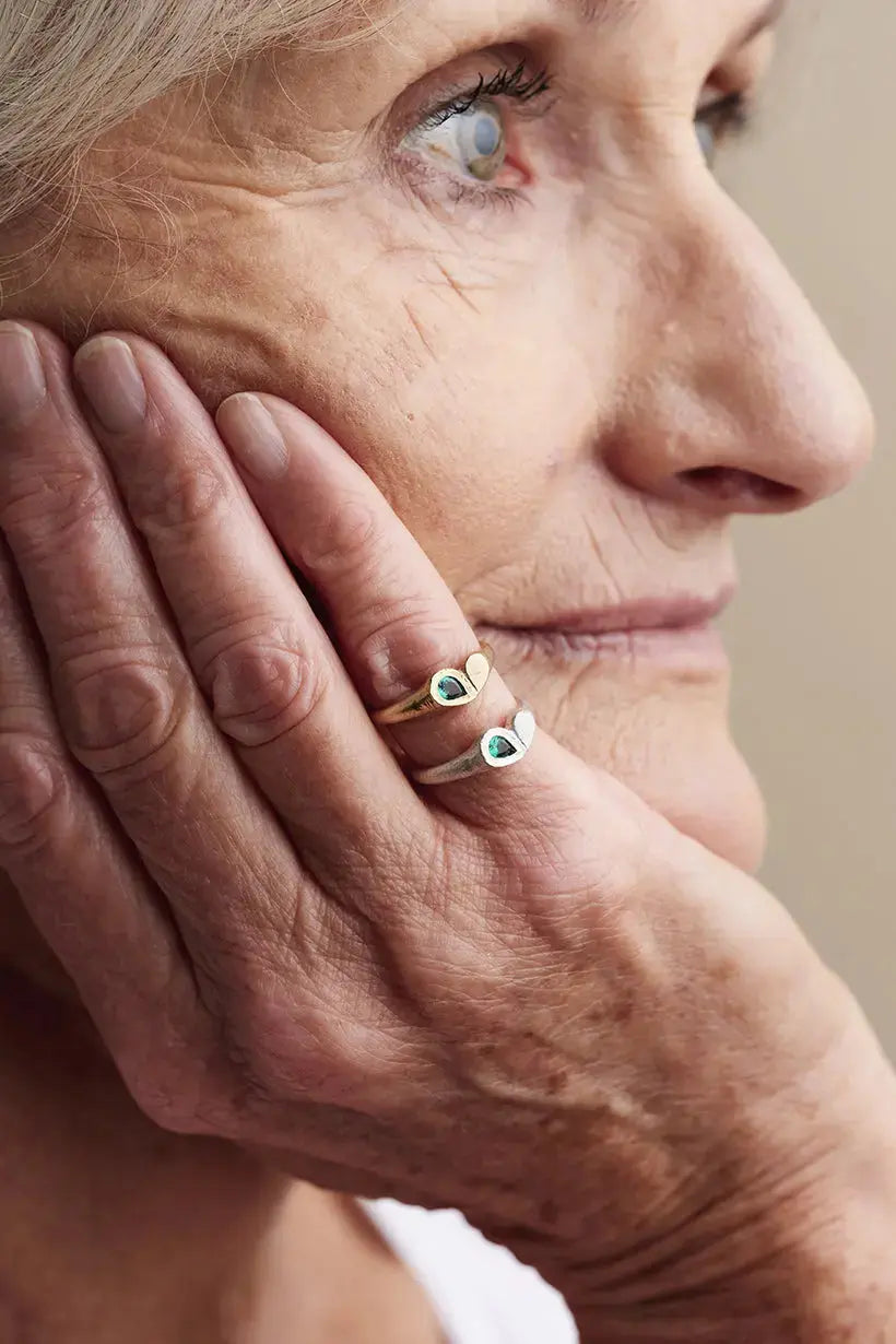 PRECIOUS HEART SIGNET - STERLING SILVER, EMERALD Ada Hodgson