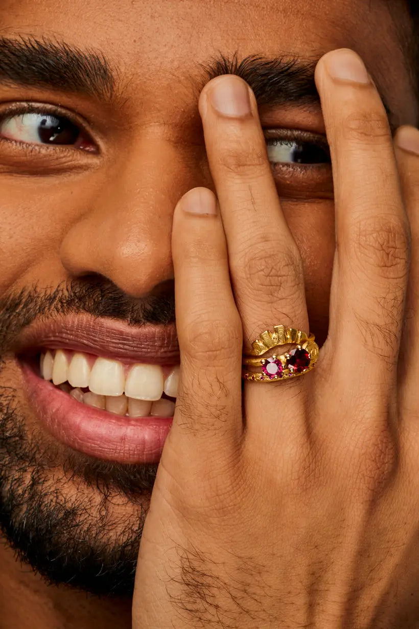 FOUNTAIN RING Ada Hodgson