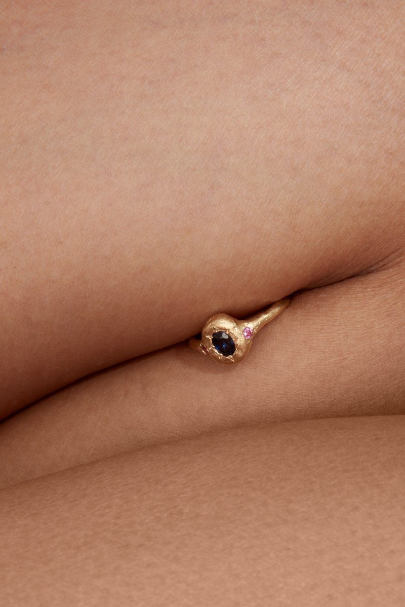 MONET'S GARDEN RING - 18KT YELLOW GOLD, SAPPHIRE Ada Hodgson