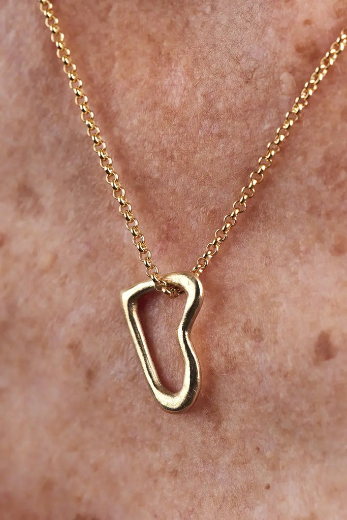 BIG HEART PENDANT - GOLD Ada Hodgson