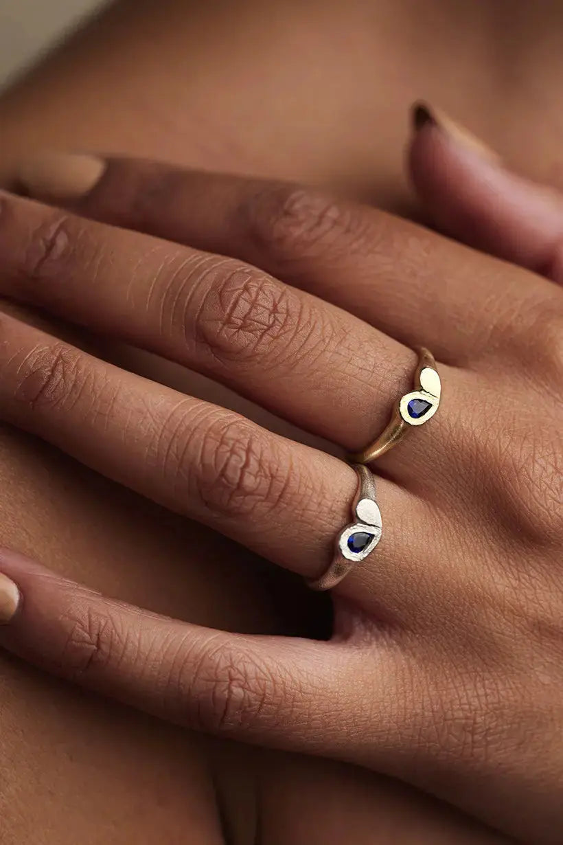 PRECIOUS HEART SIGNET RING - STERLING SILVER, AUSTRALIAN SAPPHIRE Ada Hodgson