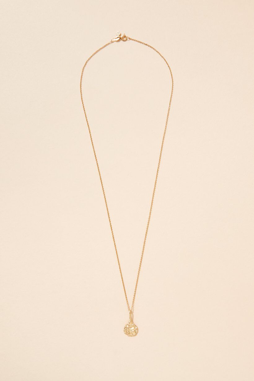 Floral Relic neckalc in 9ct yellow gold flatlay showing full length of the chain