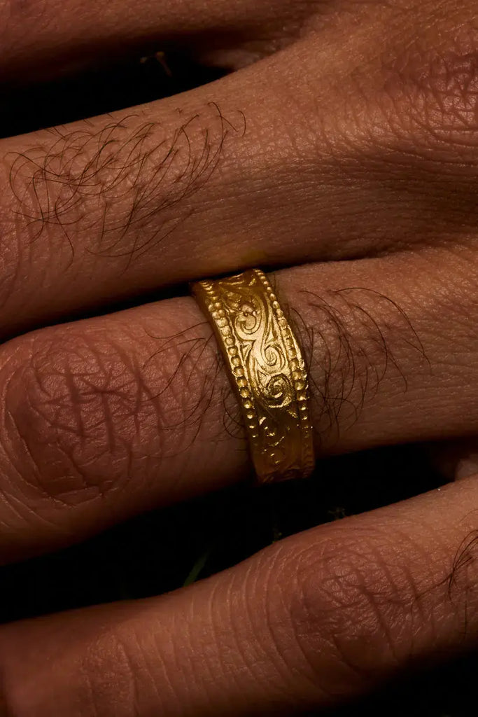POET'S RING - 18CT YELLOW GOLD - 6mm Ada Hodgson