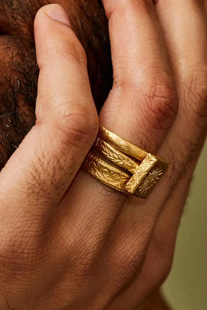 POET'S RING - 18CT YELLOW GOLD - 6mm Ada Hodgson